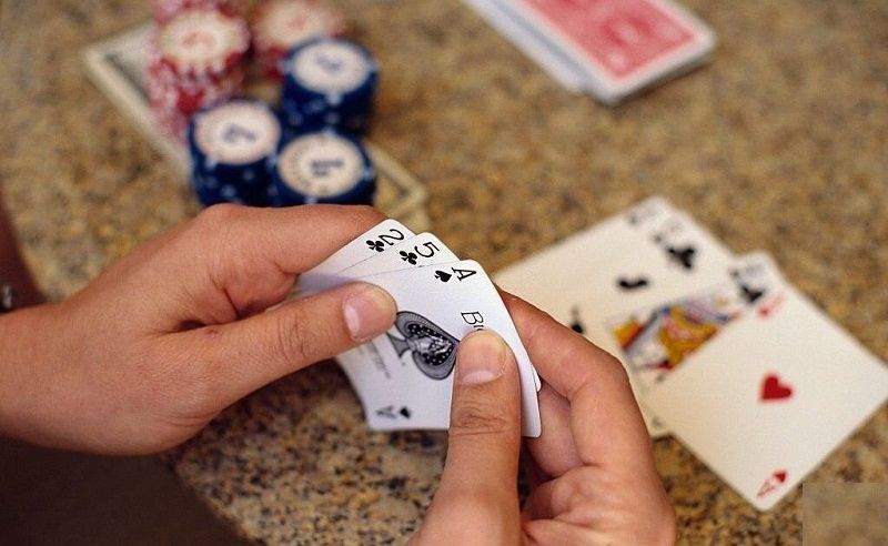 Chi tiết cách chơi bài phỏm cực kỳ đơn giản dành cho cược thủ