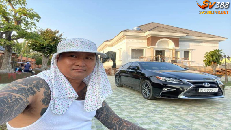 Tiểu sử Mít Trà Cú